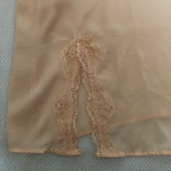 NWOT out from under peach lace slip - Picture 2 of 9